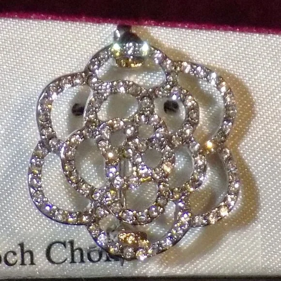 Lot 2 New Guess Interchangeable Brooch Choker & Crystal Flower Necklace Bundle - Picture 9 of 15